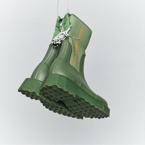 Off White Green Rubber Boots